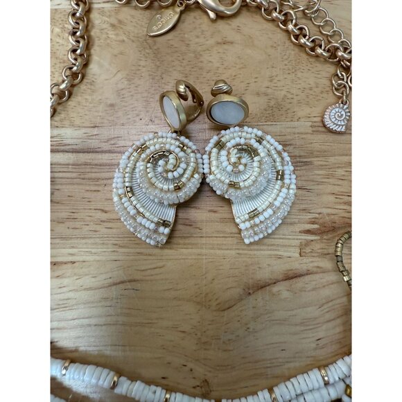 Layered White Gold Shell Charm Necklace Statement Earrings Set, Beach, Coastal - Picture 4 of 9